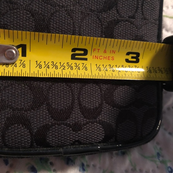 Black on Black Coach wristlet bared used. - Picture 4 of 6